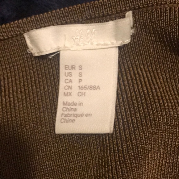 H&M Top - Picture 3 of 3